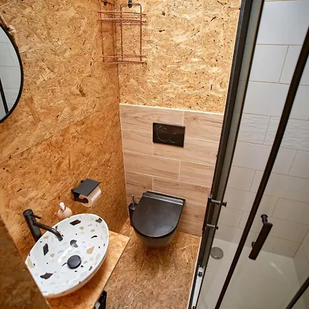 Escape To The Czech Republic In Wonderful Tree House In Nature Praga